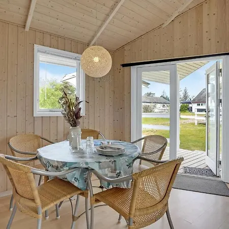 Casa vacanze 2 Bedroom Awesome In Nordenbro Vesteregn
